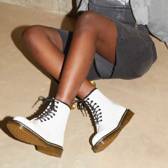 Dr Marten White 1460 Nappa Leather Lace Up Boot - Picture 3 of 5